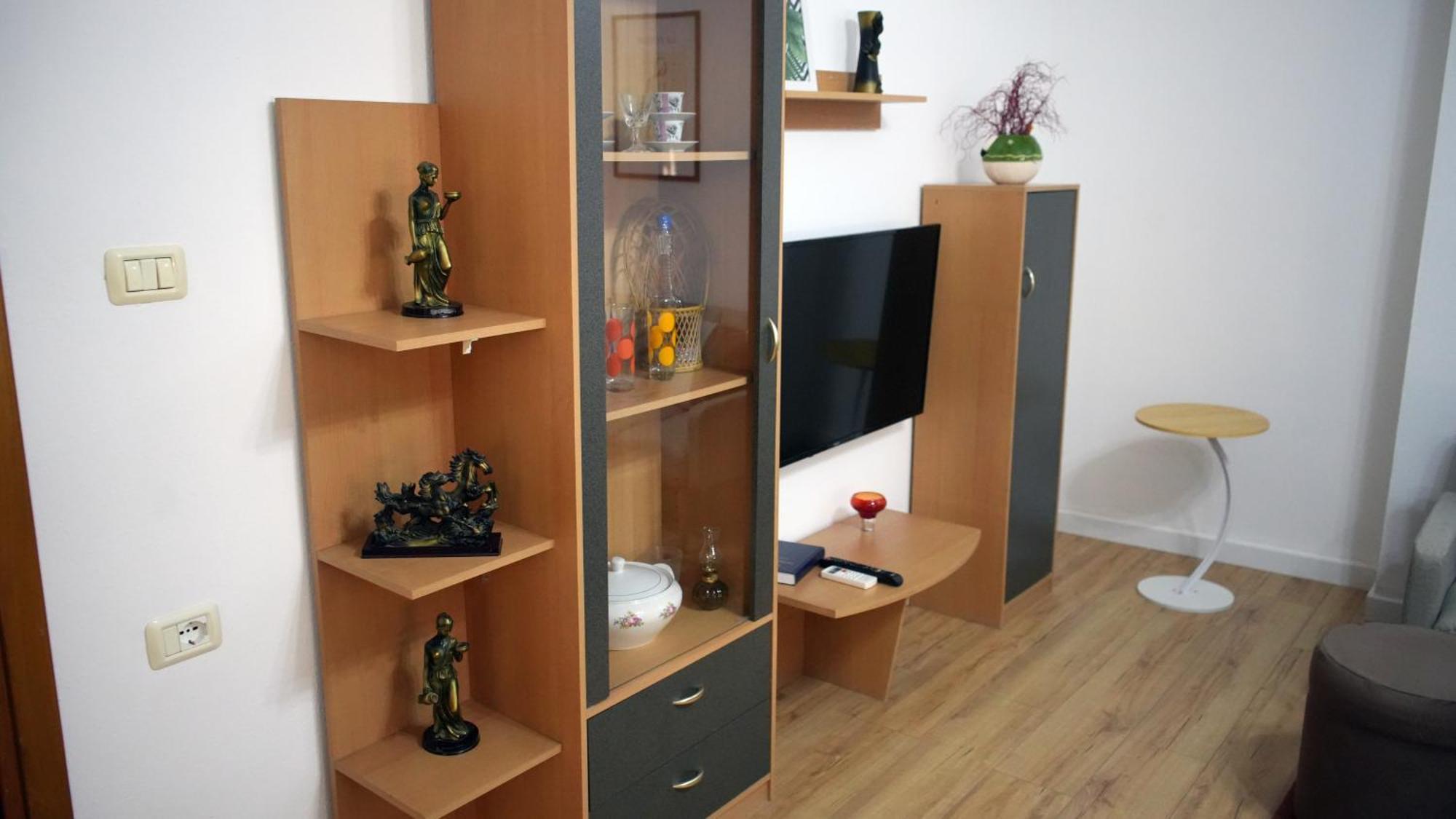 Melek Luxury Unit 15 Gjirokastra