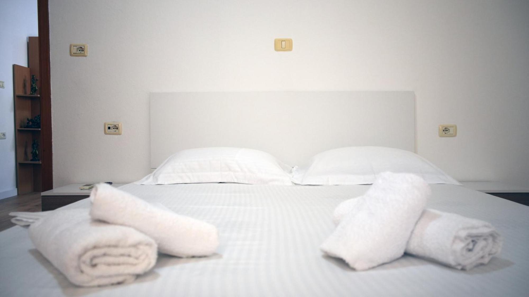 Melek Luxury Unit 15 Gjirokastra